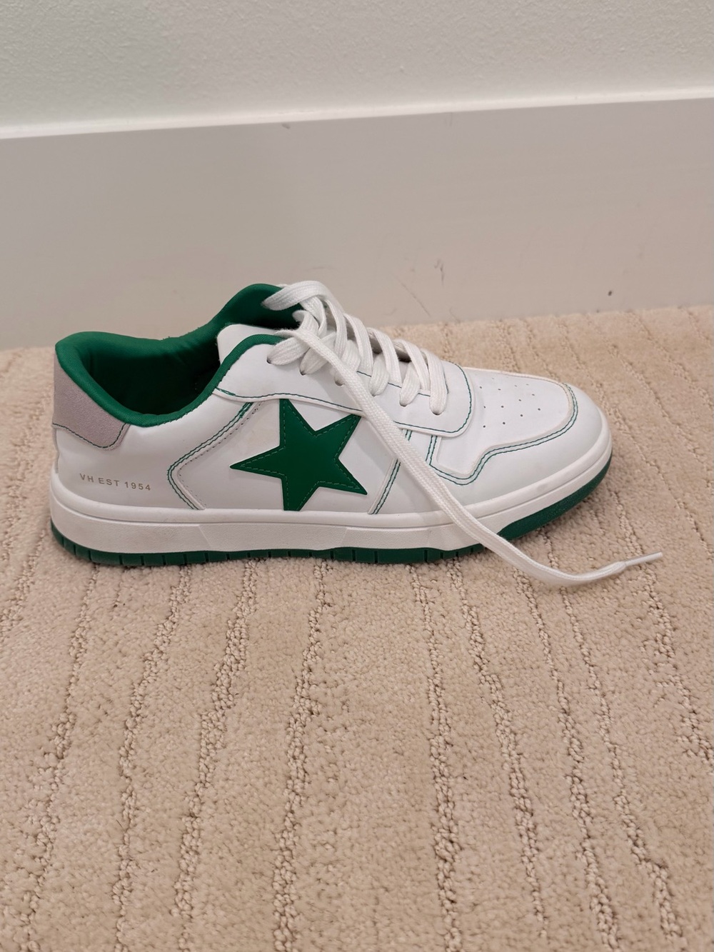 White and Green Star Accent Women's Sneakers - Picture 3 of 4